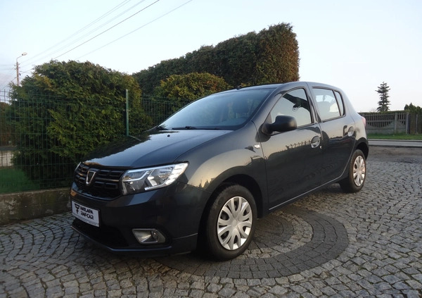 Dacia Sandero cena 35500 przebieg: 65000, rok produkcji 2018 z Narol małe 121